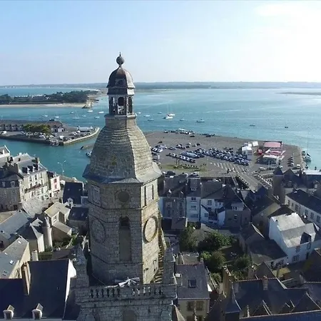 Maison Entre Et Port Holiday home